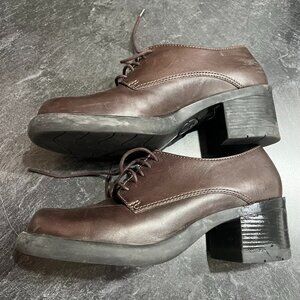 Nine West Wm 9 Y2K Chunky Stack Heeled and Lace up Closure Oxford Brown Shoes